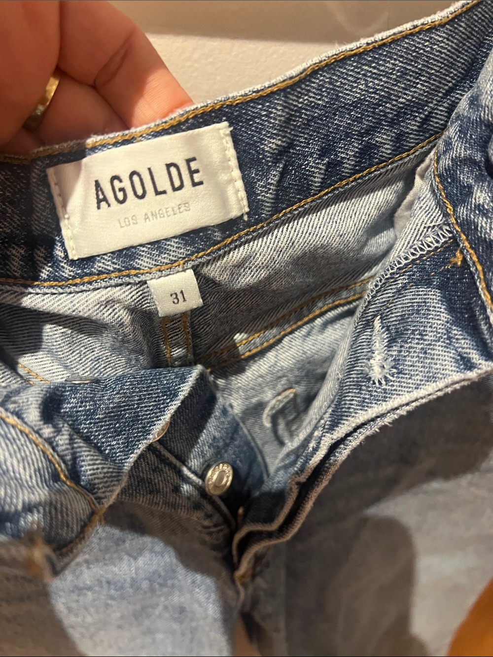 Agolde medium Wash RILEY Blue Denim Jeans size 31. Worn twice. - Picture 9 of 15